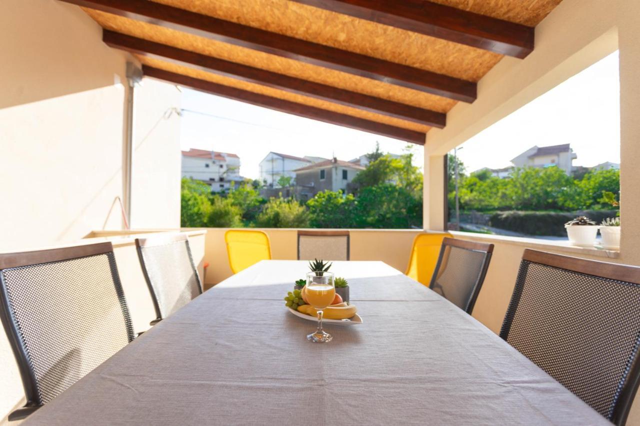 Apartman Marel Žrnovnica Екстериор снимка