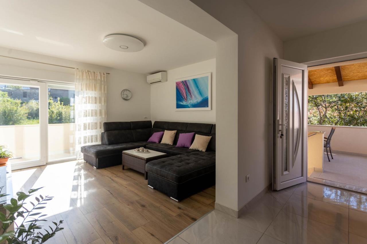 Apartman Marel Žrnovnica Екстериор снимка