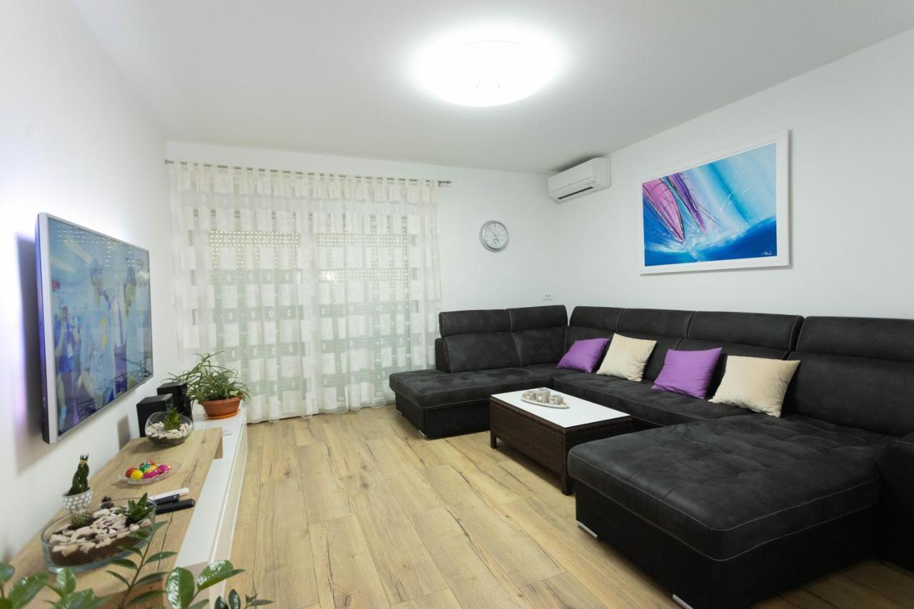Apartman Marel Žrnovnica Екстериор снимка
