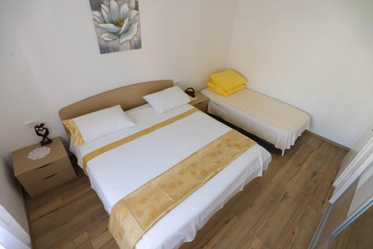 Apartman Marel Žrnovnica Екстериор снимка